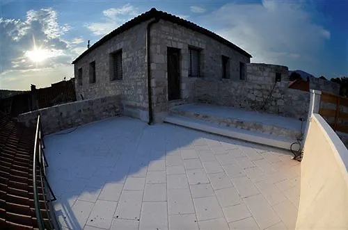 Villa Marta - Stone House In The Center - Split Guest house